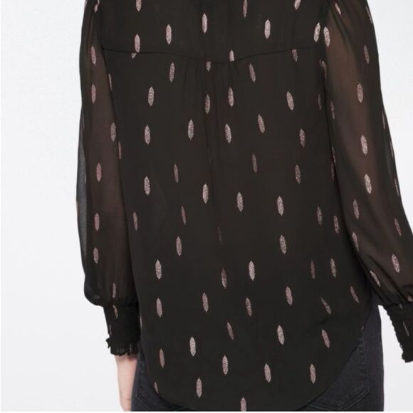 1. State smocked sleeve V-neck foil blouse, black size XL stitch fix nwt - Picture 2 of 5